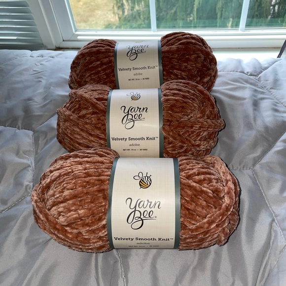 Hobby Lobby Office 3 Skeins Yarn Bee Velvety Smooth Knit Chunky